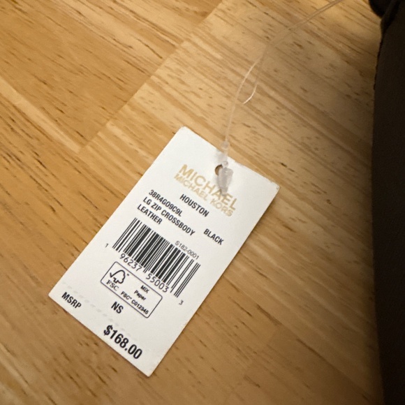 Michael Kors Crossbody - Picture 2 of 7